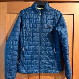 Patagonia women’s nano puff size small
